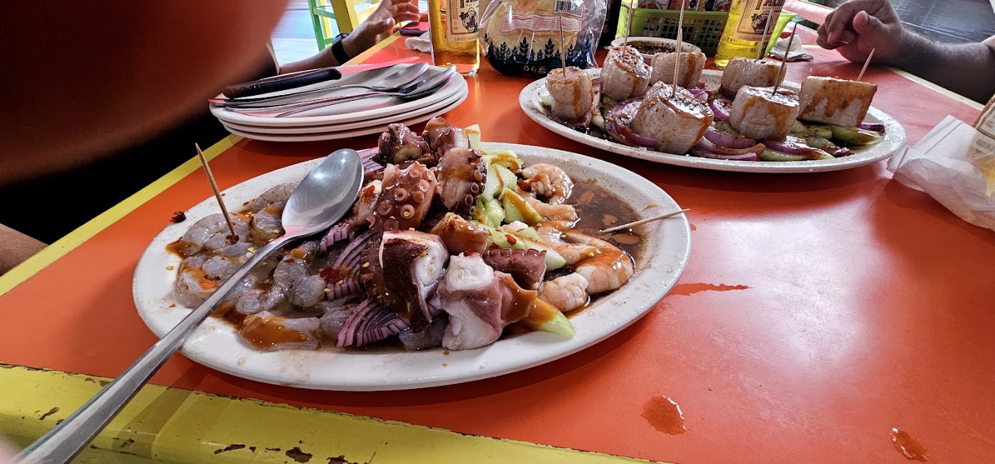 Callos y Aguachiles Los Olivos