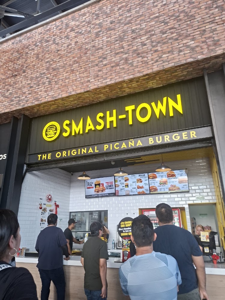 Smash Town La Perla