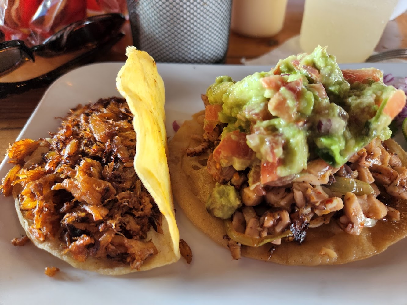 La Marisqueria & Grill