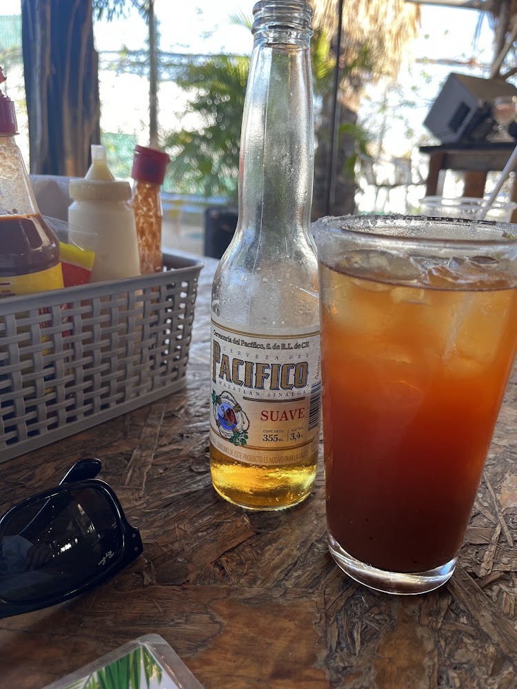 La Marisqueria & Grill