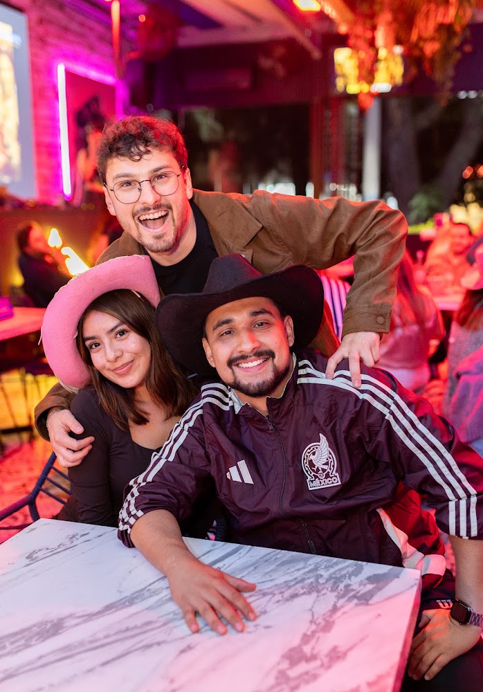 La Incondicional Cantina Country