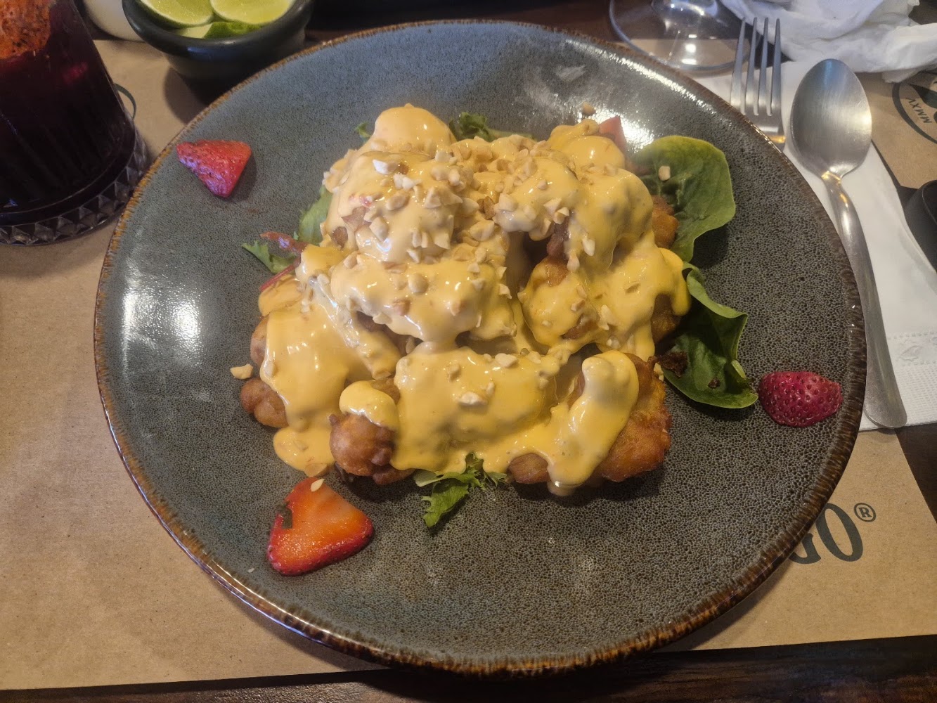 DUGONGO cocina del pacifico