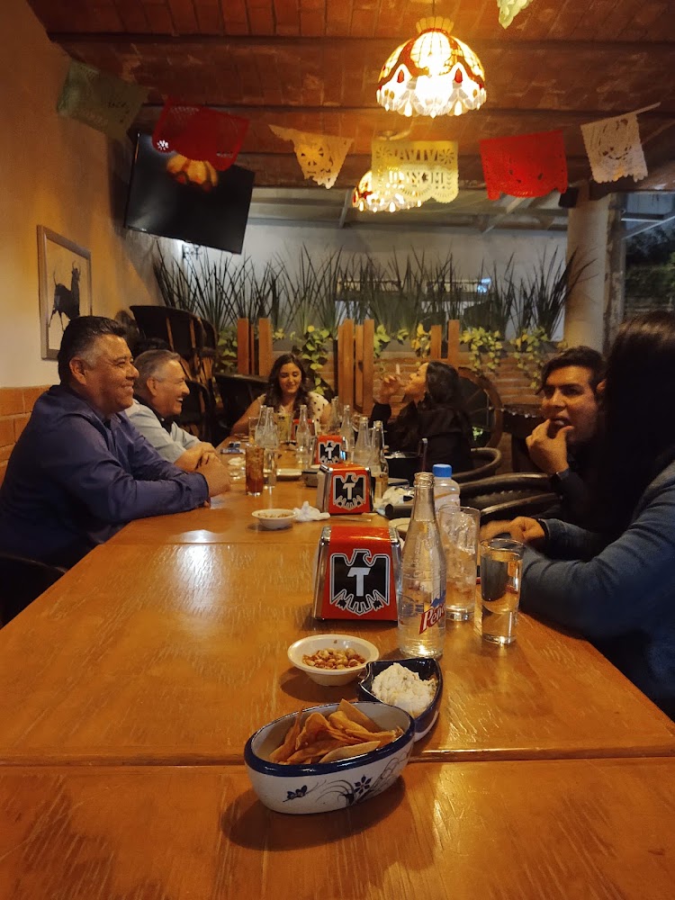 El Gallo Cantina