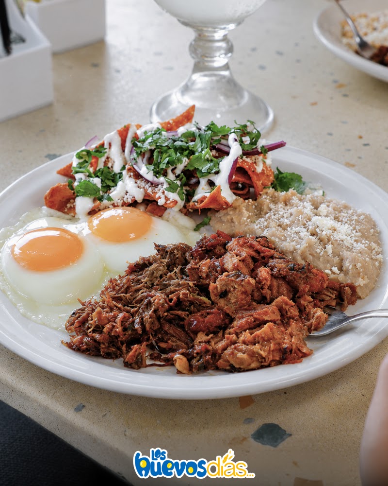Los Huevos Días
