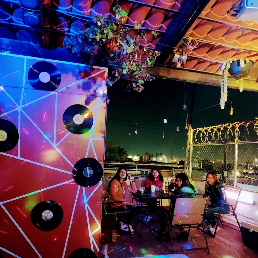 Terraza Roca Mariachi Bar