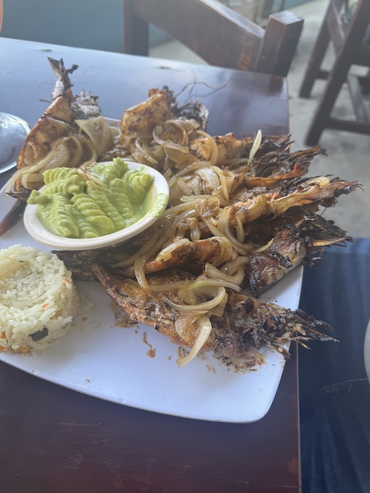 Mariscos El Güero (Suc. Periférico)