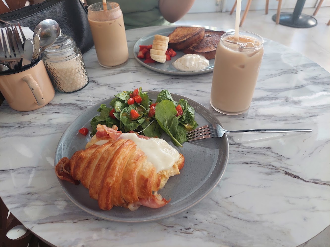 Café CREMA & NATA
