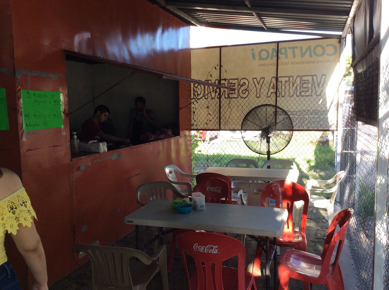 Tacos de adobada la luna