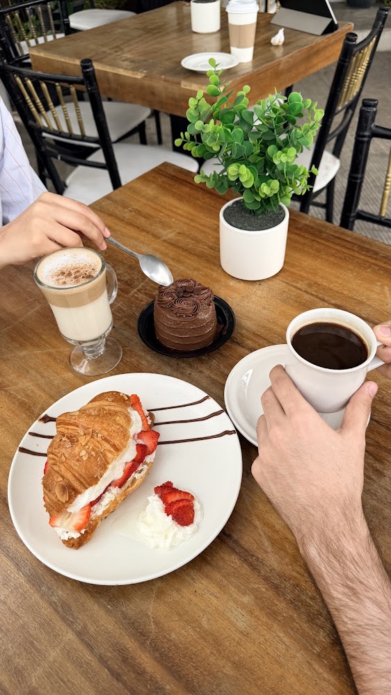 Aromaz Coffe Bread And Bar