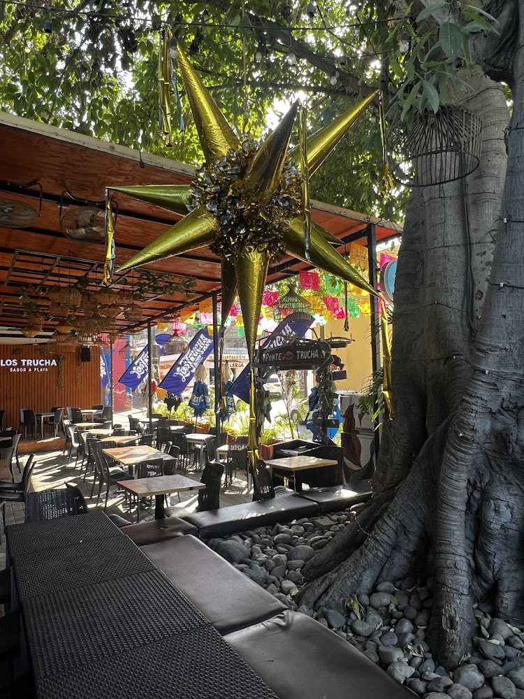 Los Trucha / Sabor a playa