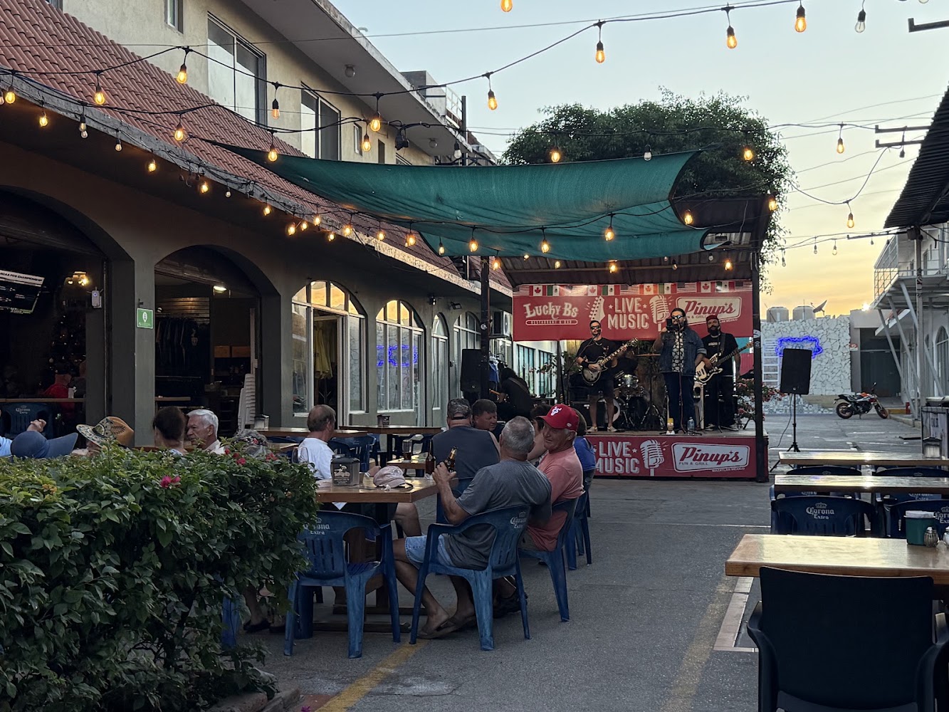 Lucky B's Cantina Grill
